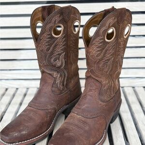 Ariat Heritage Roughstock Distressed Brown Western Boots